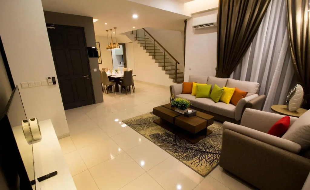 Tropical Villa Service Suite