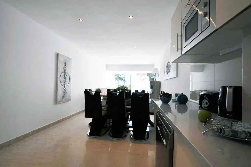 Nice townhouse on the 1st line