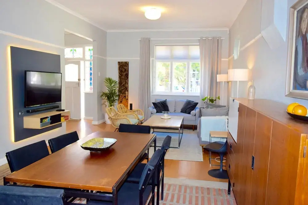 2 Bedroom House With Garden