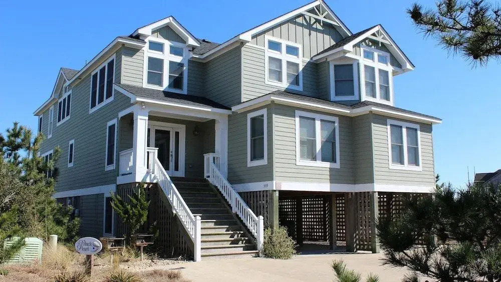 The Black Pearl - 5 Br home by RedAwning