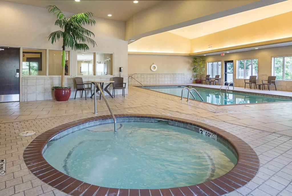 Simmons Suites