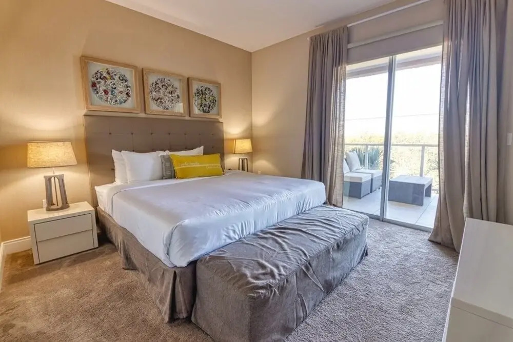 The Magic Townhouse 3 Bedroom Townhouse by Redawning