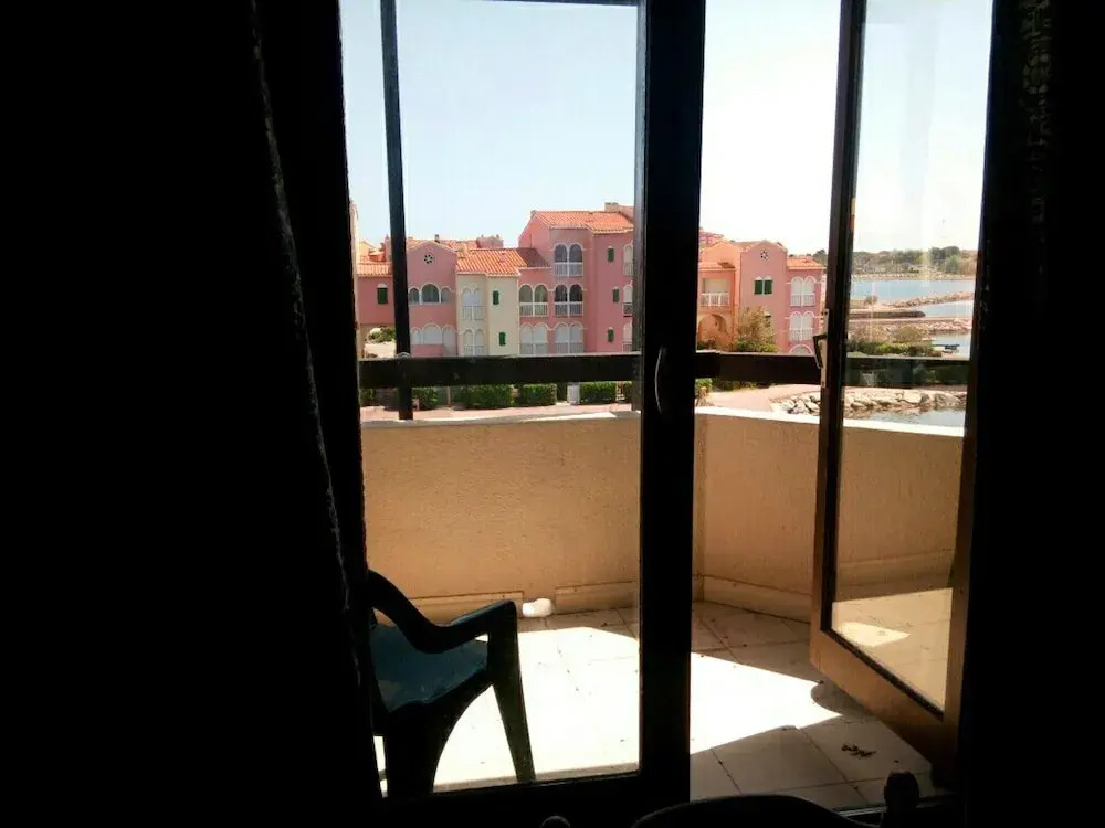 Apartment with 2 Bedrooms in Le Barcarès, with Wonderful Mountain View, Shared Pool And Furnished Terrace - 2 Km From the Beach