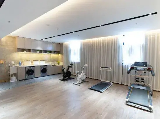 Echarm Hotel (Hechi Yizhou Municipal Center Plaza)
