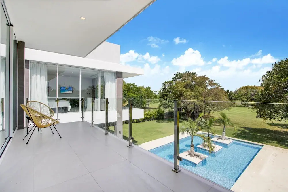 Ultra Modern Villa with Chef & Maid