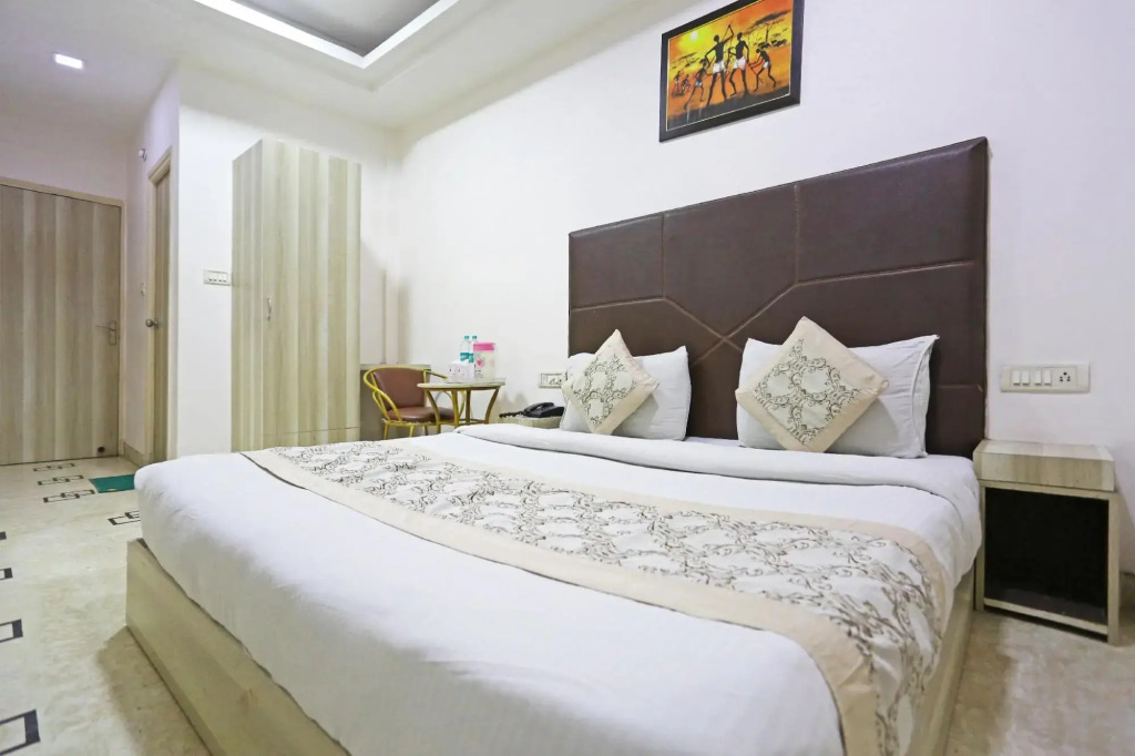 Hotel Sterling Inn, New Delhi