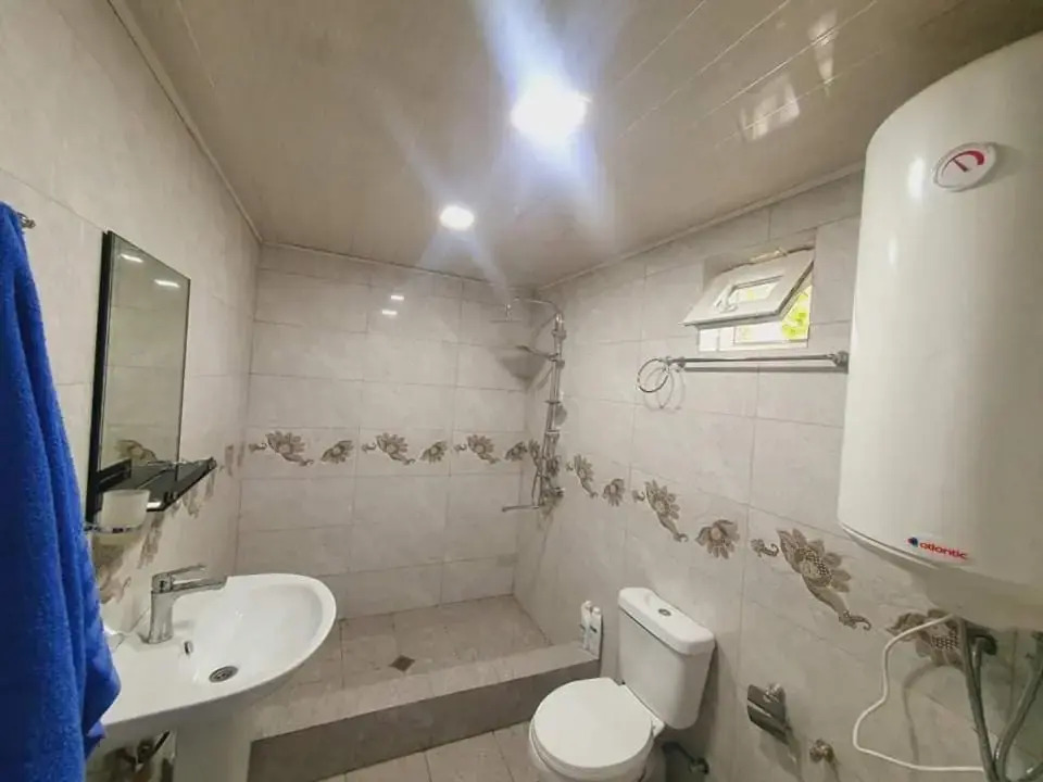 Elenaa Guesthouse