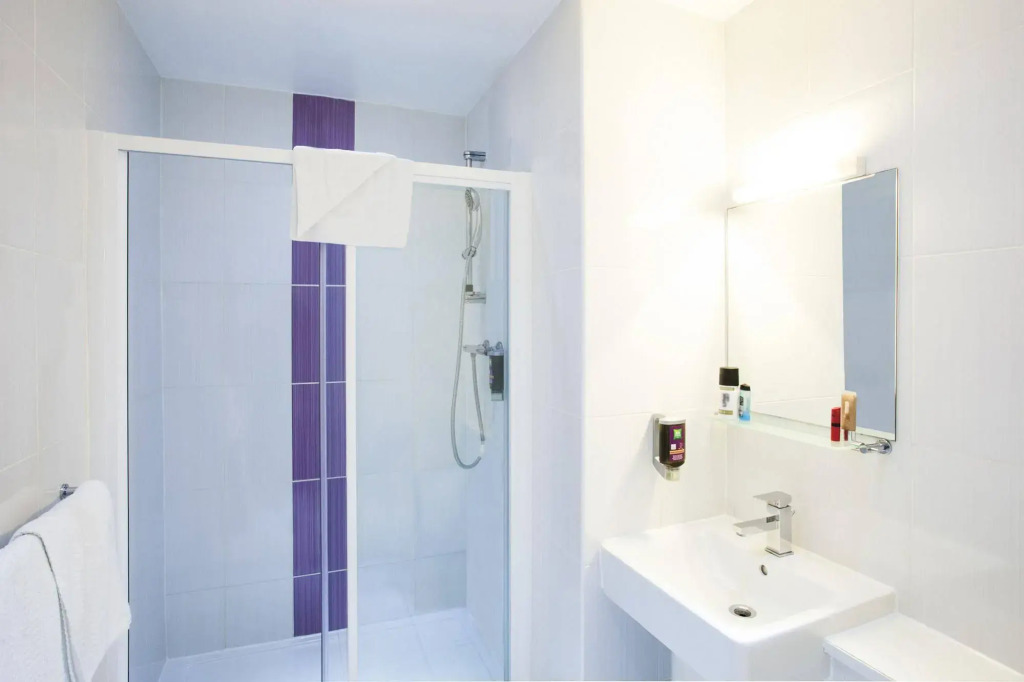 Heeton Concept Hotel - Kensington London
