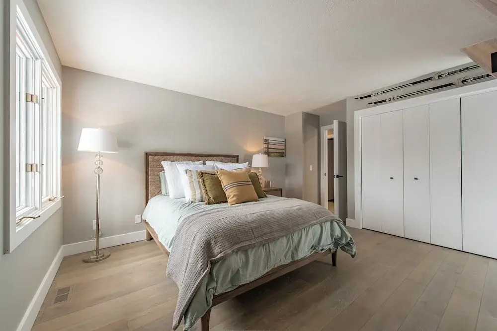 Lakefront 3BR Luxury Home at High Bluffs