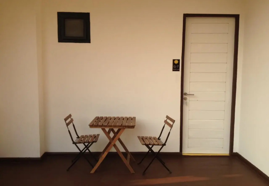 Hush Hub Hotel
