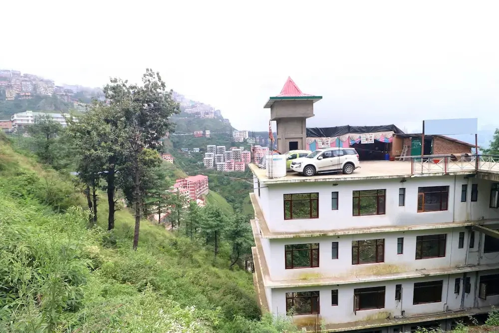 OYO 19173 Home Cheerful Stay Dhalli