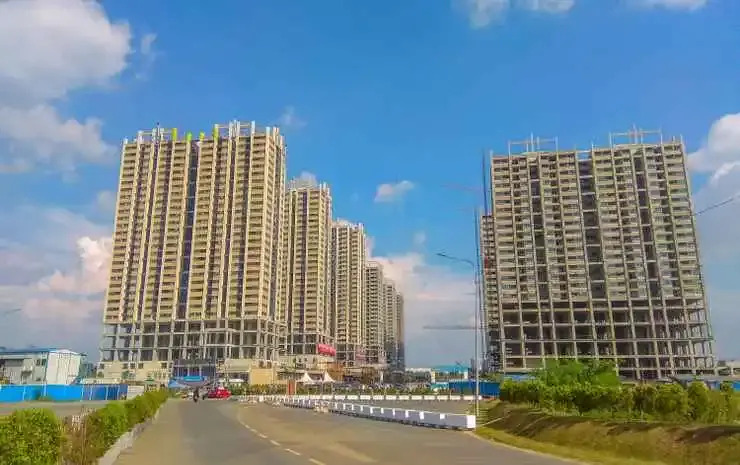 Luxurious and Comfy 2BR at Meikarta Apartment By Travelio
