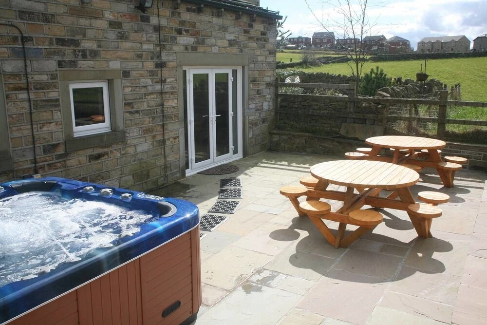 Large Luxury Self-Catering Barn
