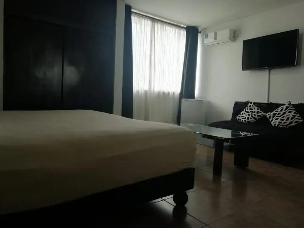Ayenda 1421 Americana
