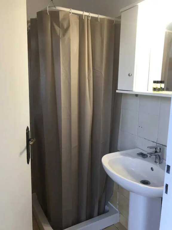 Studio in Banos Apartments with shared Swimming Pool