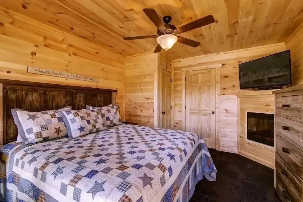 Country Cozy 4 Bedrooms 5 Bathrooms Home