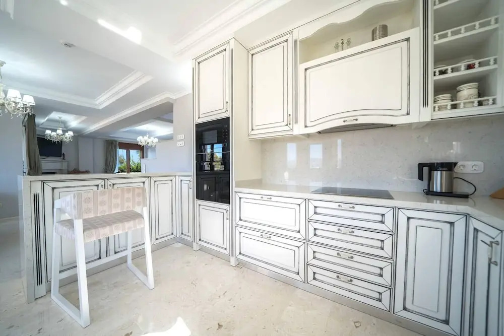 Karyo Villa,- 4bd, 3min On Foot From The Beach!