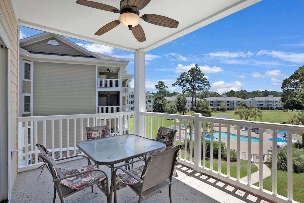 Magnolia Pointe Luster Leaf 4890-301