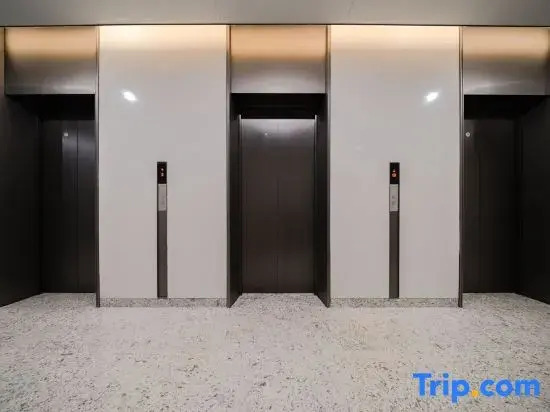 Yunding Executive Apartment (Shenzhen Nanshan Subway Station Coast City)