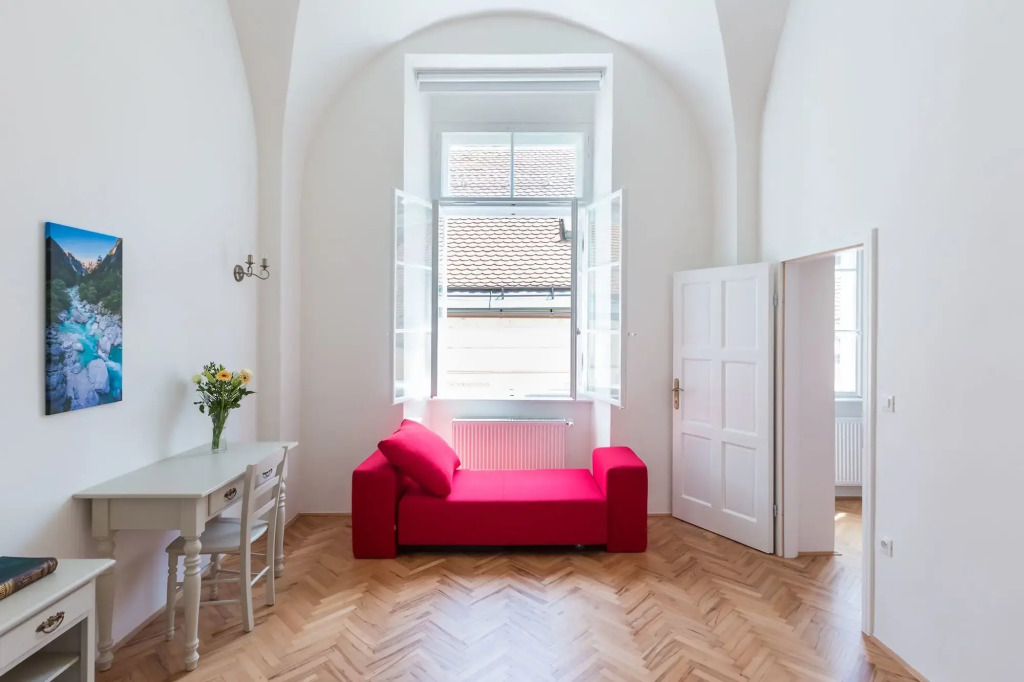 Barbo Palace Apartments and Rooms