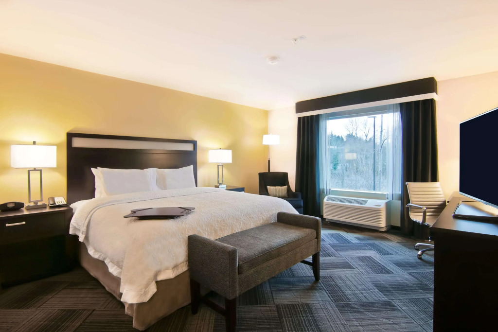 Hampton Inn & Suites Bellevue Downtown/Seattle