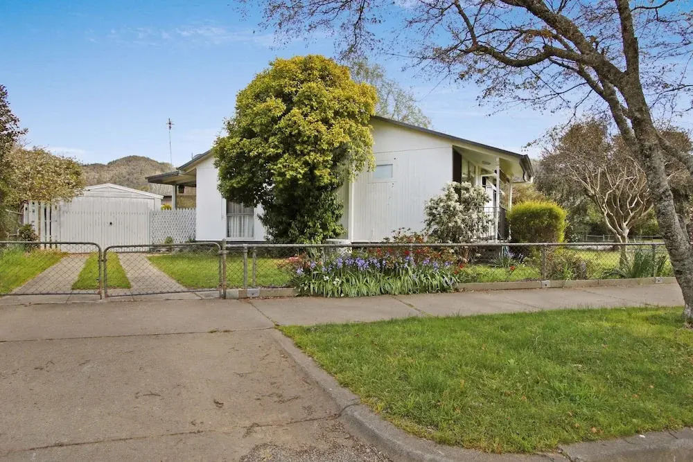 Delany Surprise - Pet friendly house