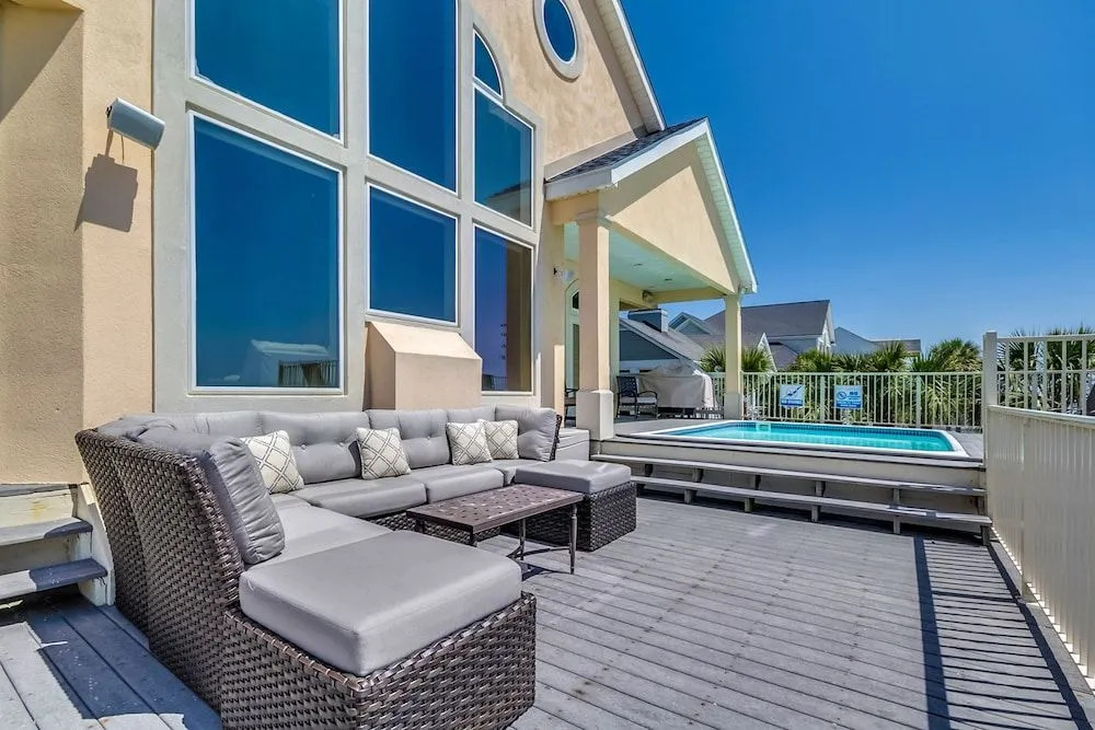 Low Tide Too 6 Br home by RedAwning