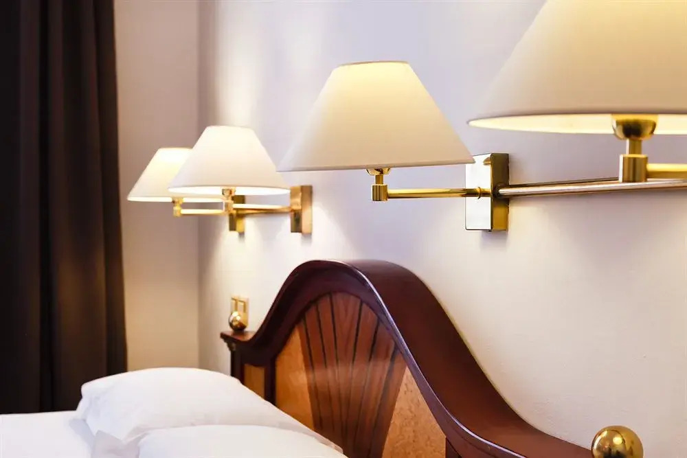 B4 Grand Hotel Lyon