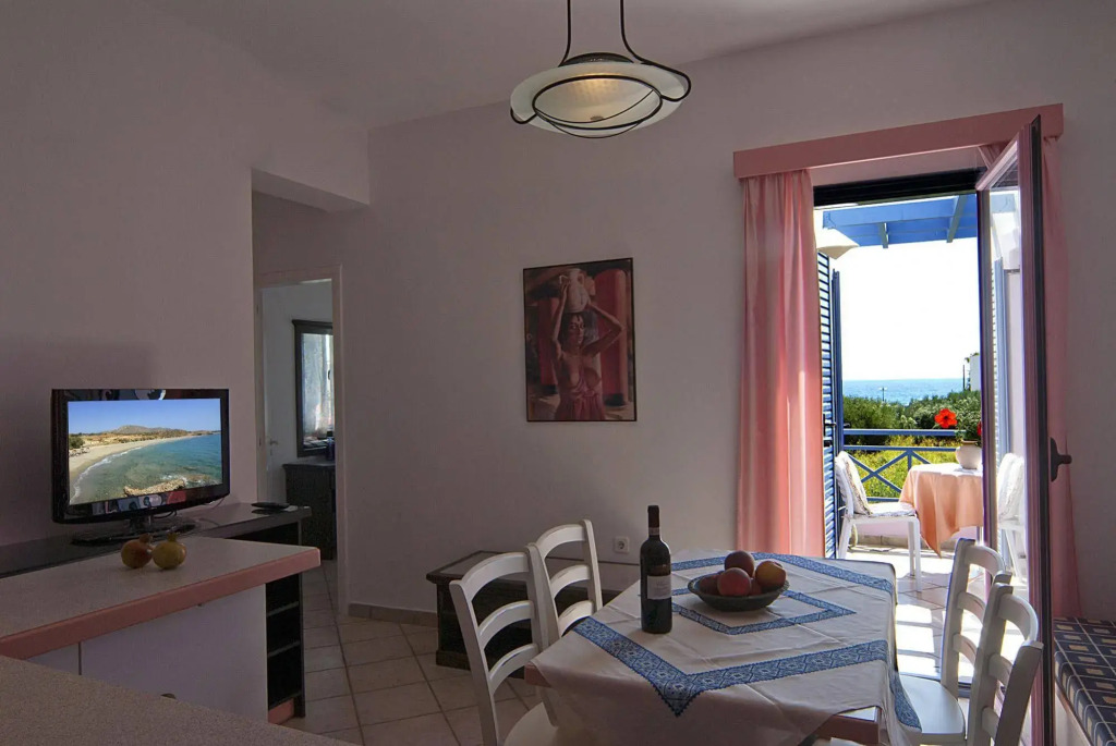 Cybele Suites & Apartments