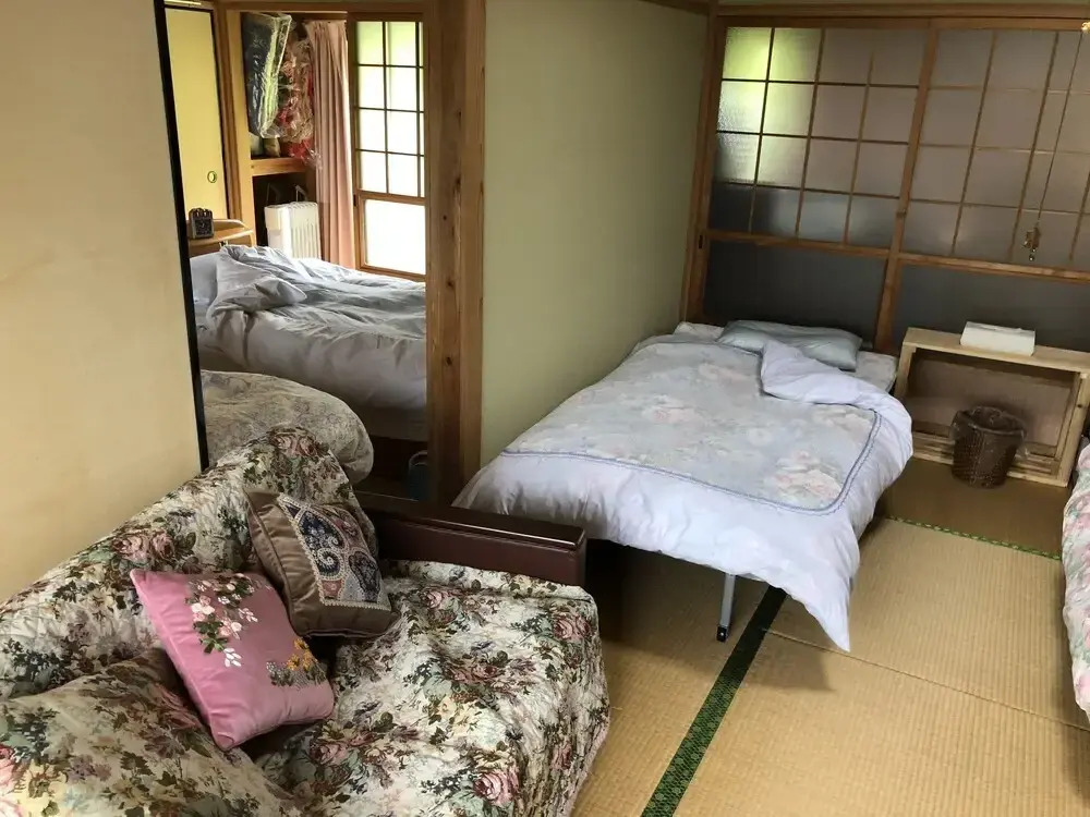 NISHINOKUBO