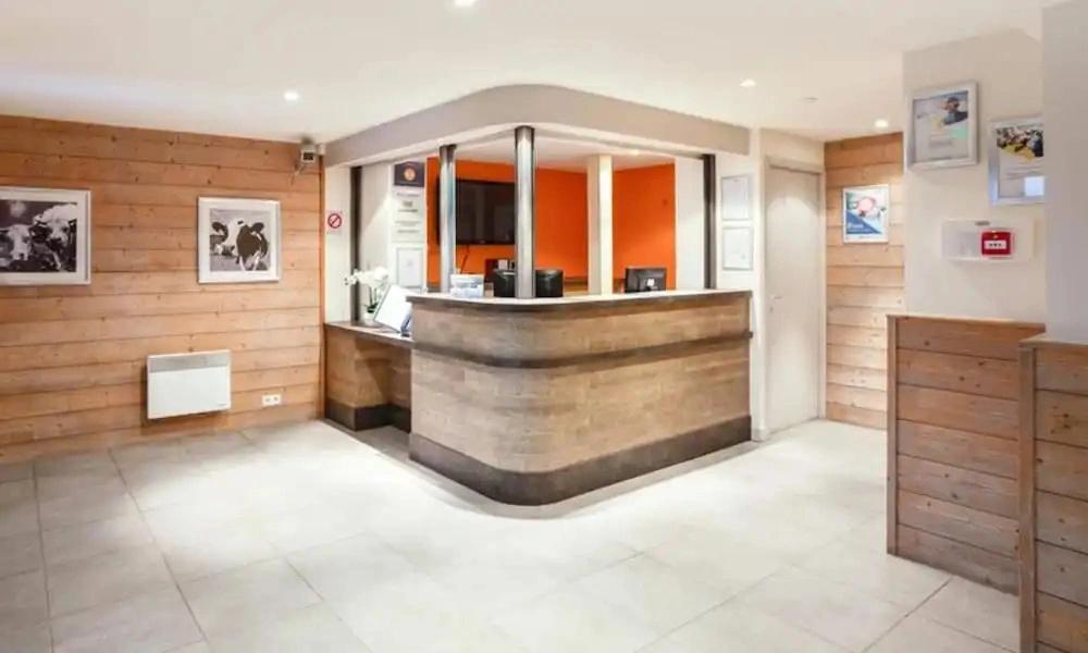 1 Bedroom Apartment + Sleeping Area for 6 People