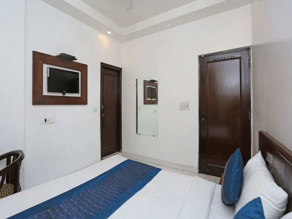 OYO 15435 Hotel Rachna Tourist