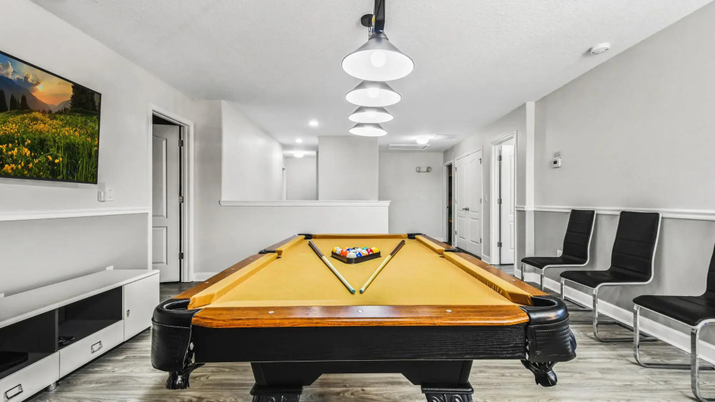 Spacious 8BD 5BA Home W Pool Theater Near Disney