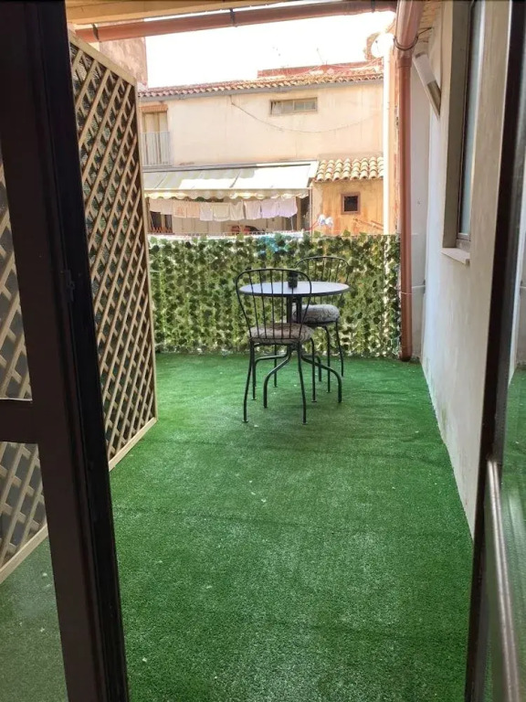 Re Carlo Rooms