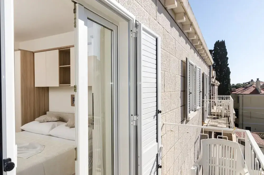Apartment 4U