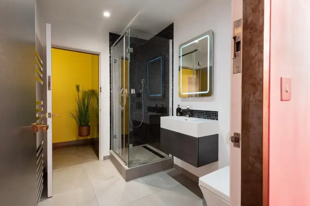 Amazingly Luxurious Loft Apartment Soho - 3 Bedrooms 2 Bath Office