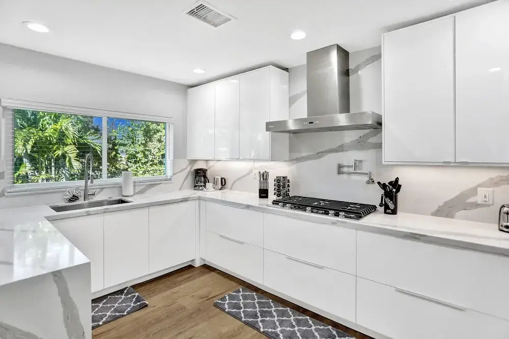 Private Heated Pool 3BR with Water View