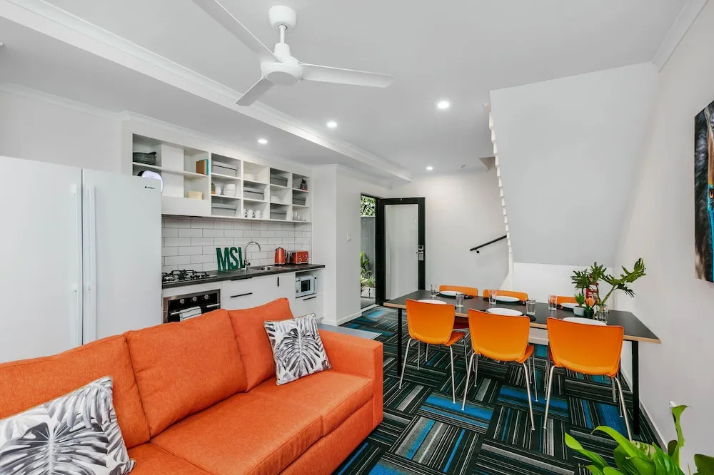 Redhill Cairns Living - Gatton St