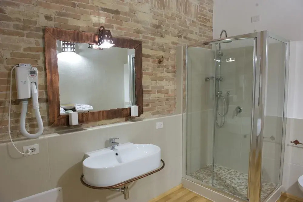 Castelletto Suites