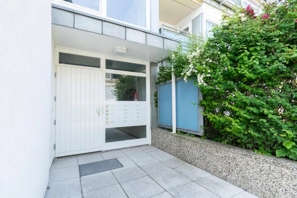 Waldstraße 8 Wohnung 2