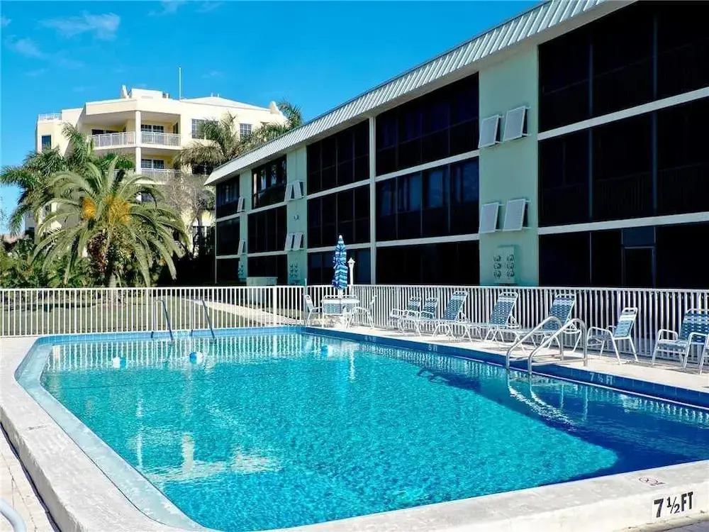 Inlet 21 - Two Bedroom Condo