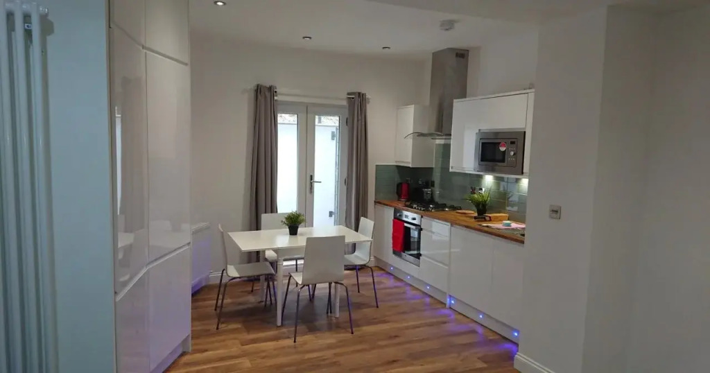 Coulsdon Place Apartments