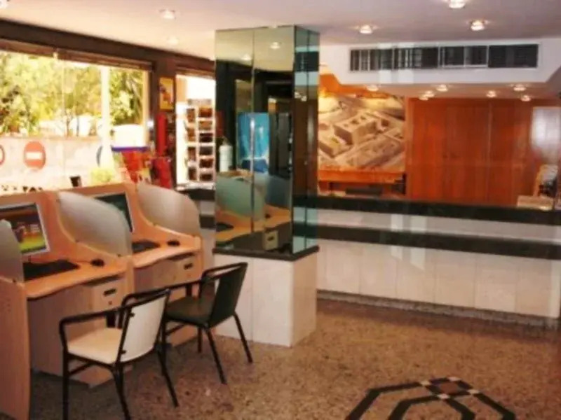 Hotel M.A. Luna Arabial
