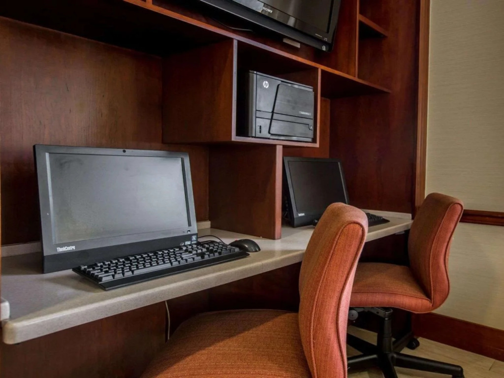 Quality Inn & Suites Biltmore East