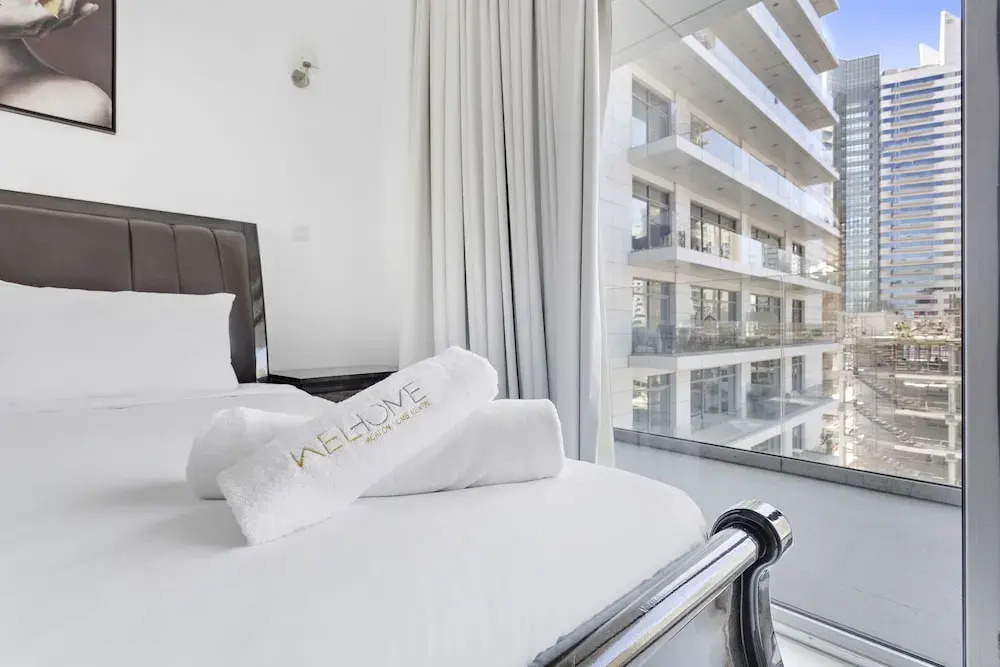 WelHome - Urban Retreat With Terrace And City Views