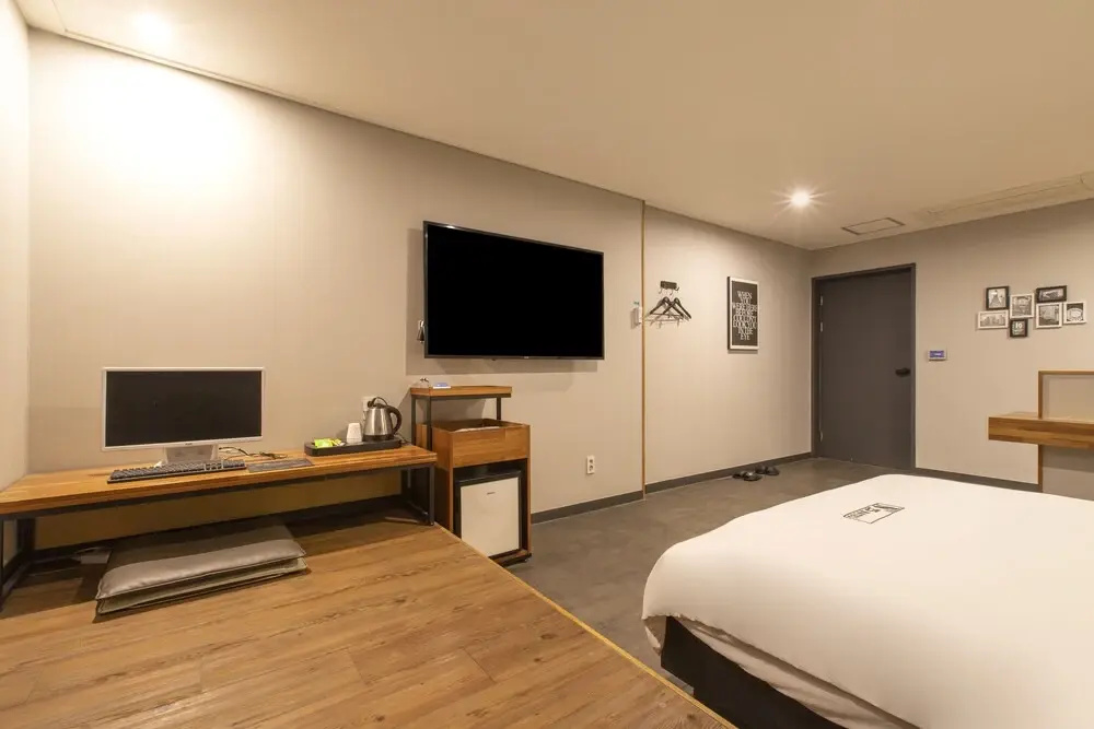 Calm Rest Hotel Busan Sasang