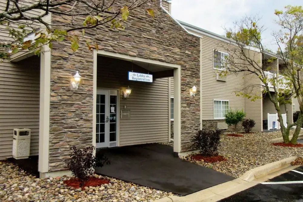 Best Western Rivertown Hotel & Suites