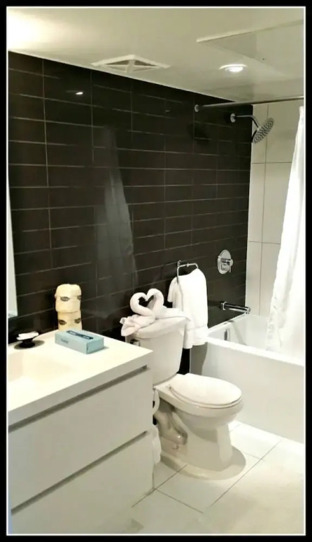 Pelicanstay in Toronto Entertainment District