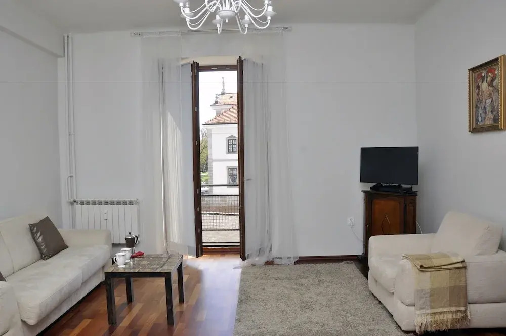 Prudentia Apartments Chopin