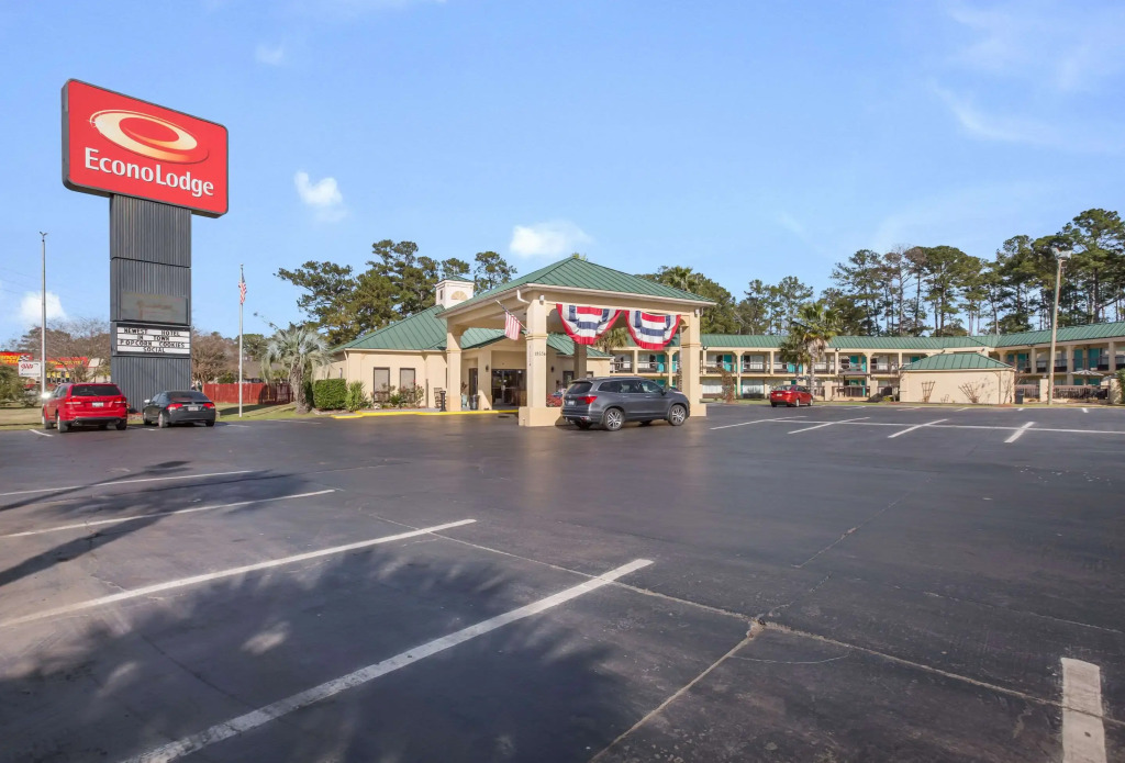 Econo Lodge Inn & Suites Hardeeville I-95